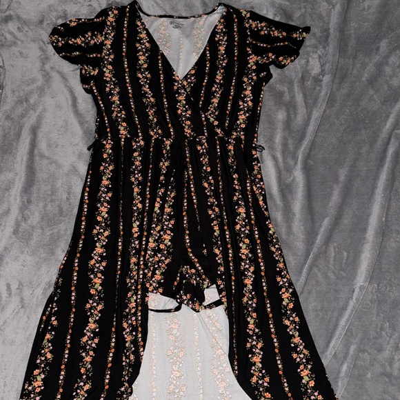 No Boundaries Dresses & Skirts - Cute floral romper/dress XXL (19) black floral